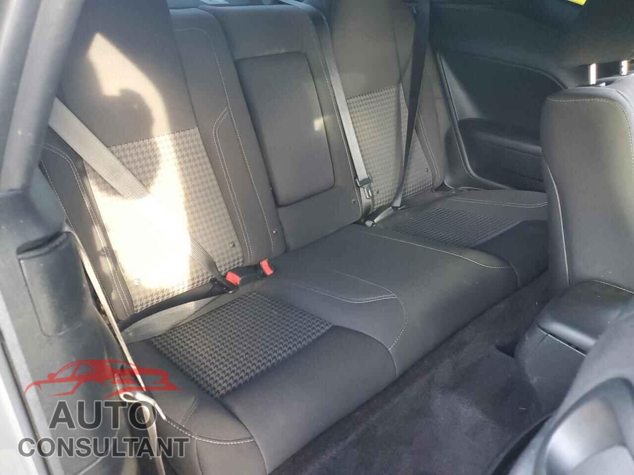 DODGE CHALLENGER 2018 - 2C3CDZAG2JH183257