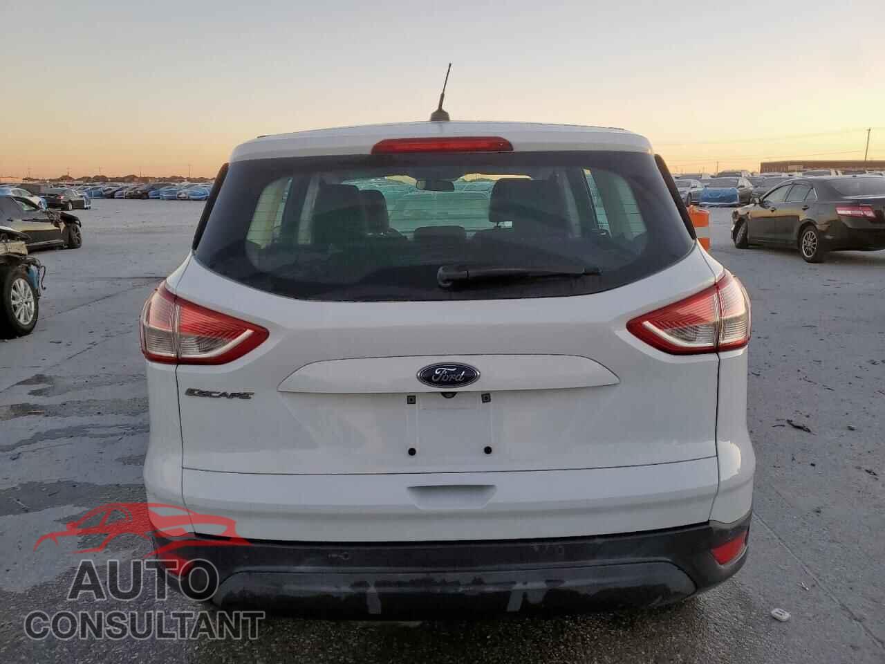 FORD ESCAPE 2016 - 1FMCU0F79GUC66766