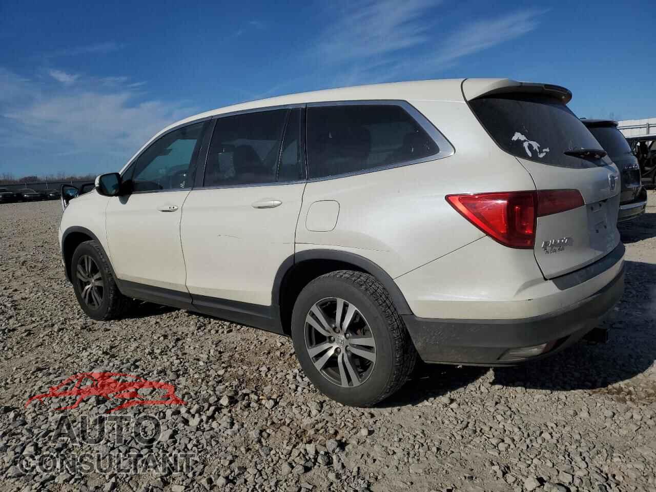HONDA PILOT 2017 - 5FNYF6H58HB055359
