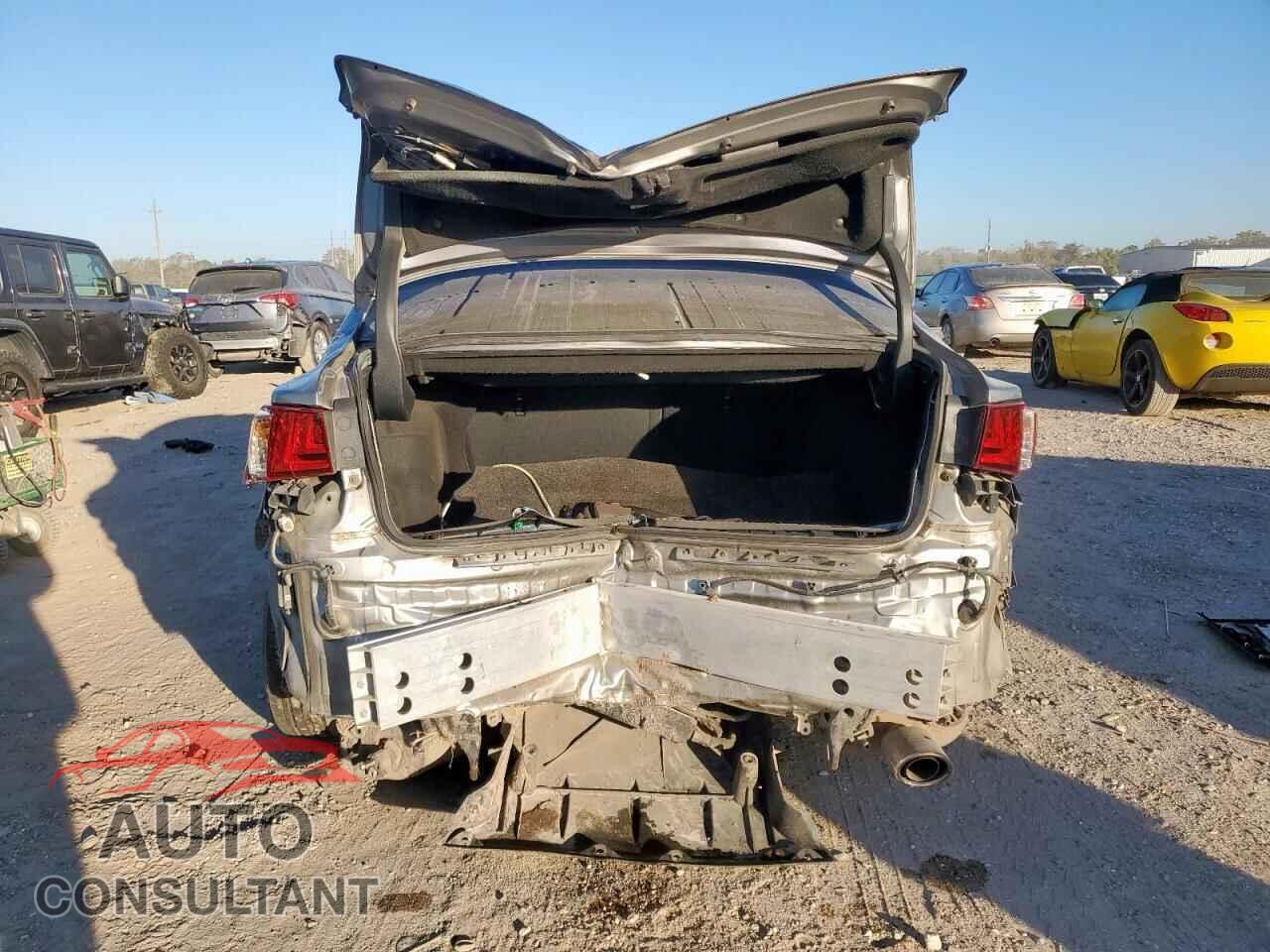 LEXUS IS 2015 - JTHBF1D23F5056775