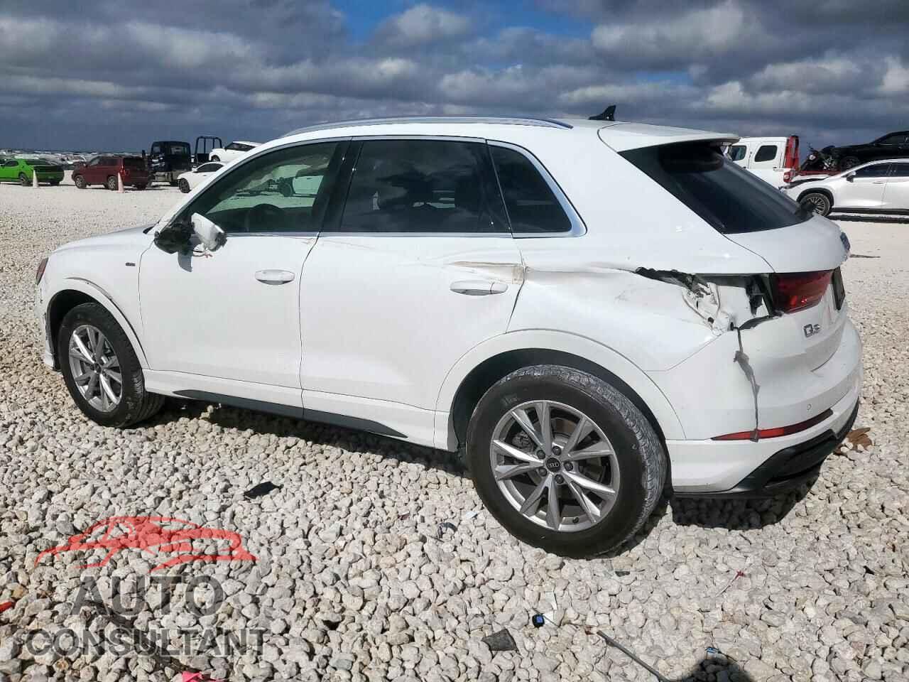 AUDI Q3 2021 - WA1DECF33M1053520