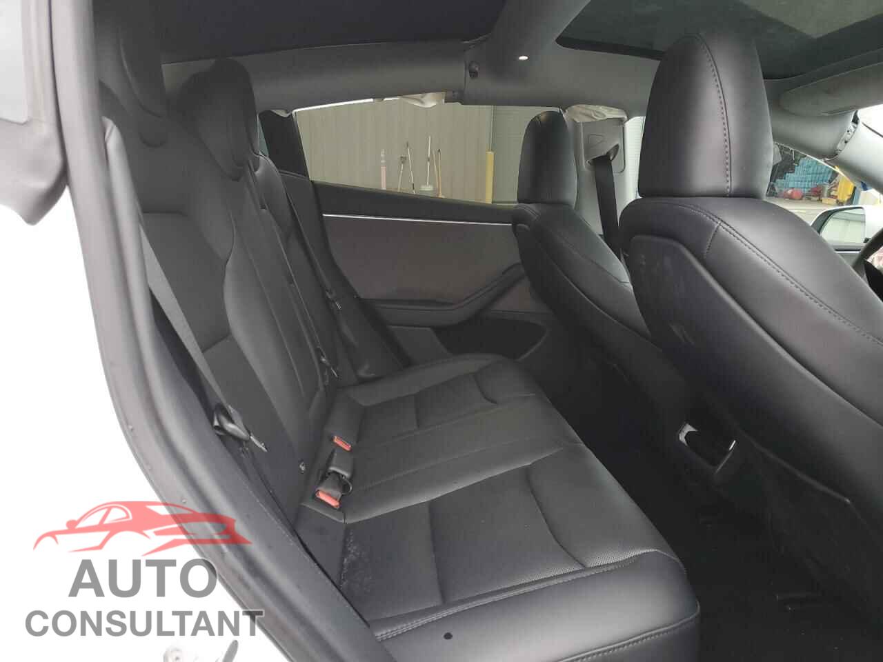 TESLA MODEL 3 2025 - 5YJ3E1EA2SF023046