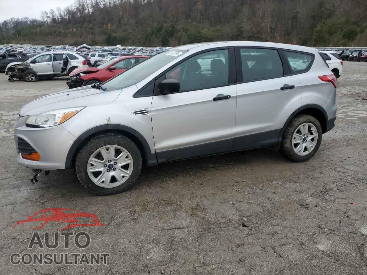 FORD ESCAPE 2016 - 1FMCU0F71GUC23328