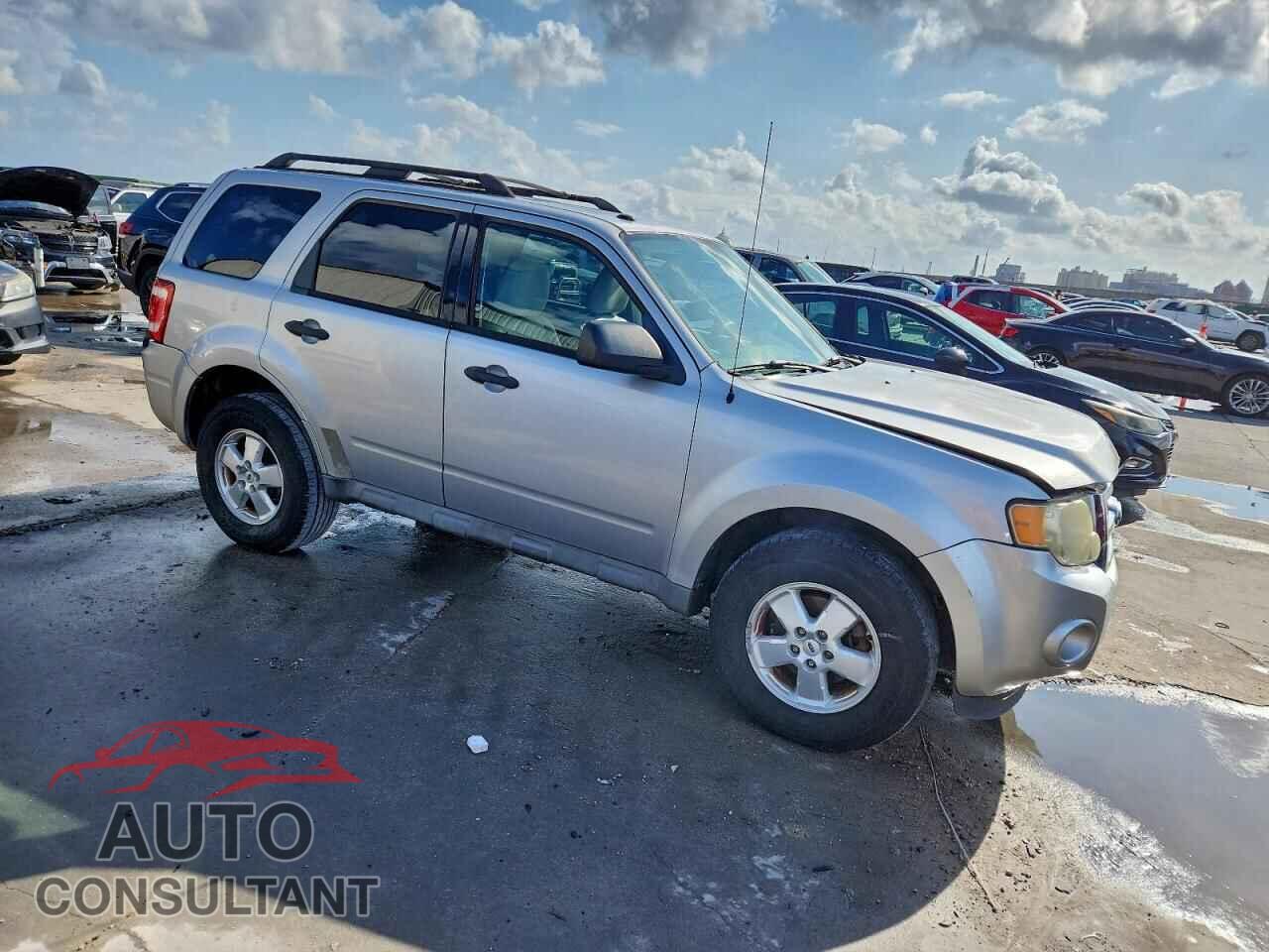 FORD ESCAPE 2010 - 1FMCU0D77AKC87900