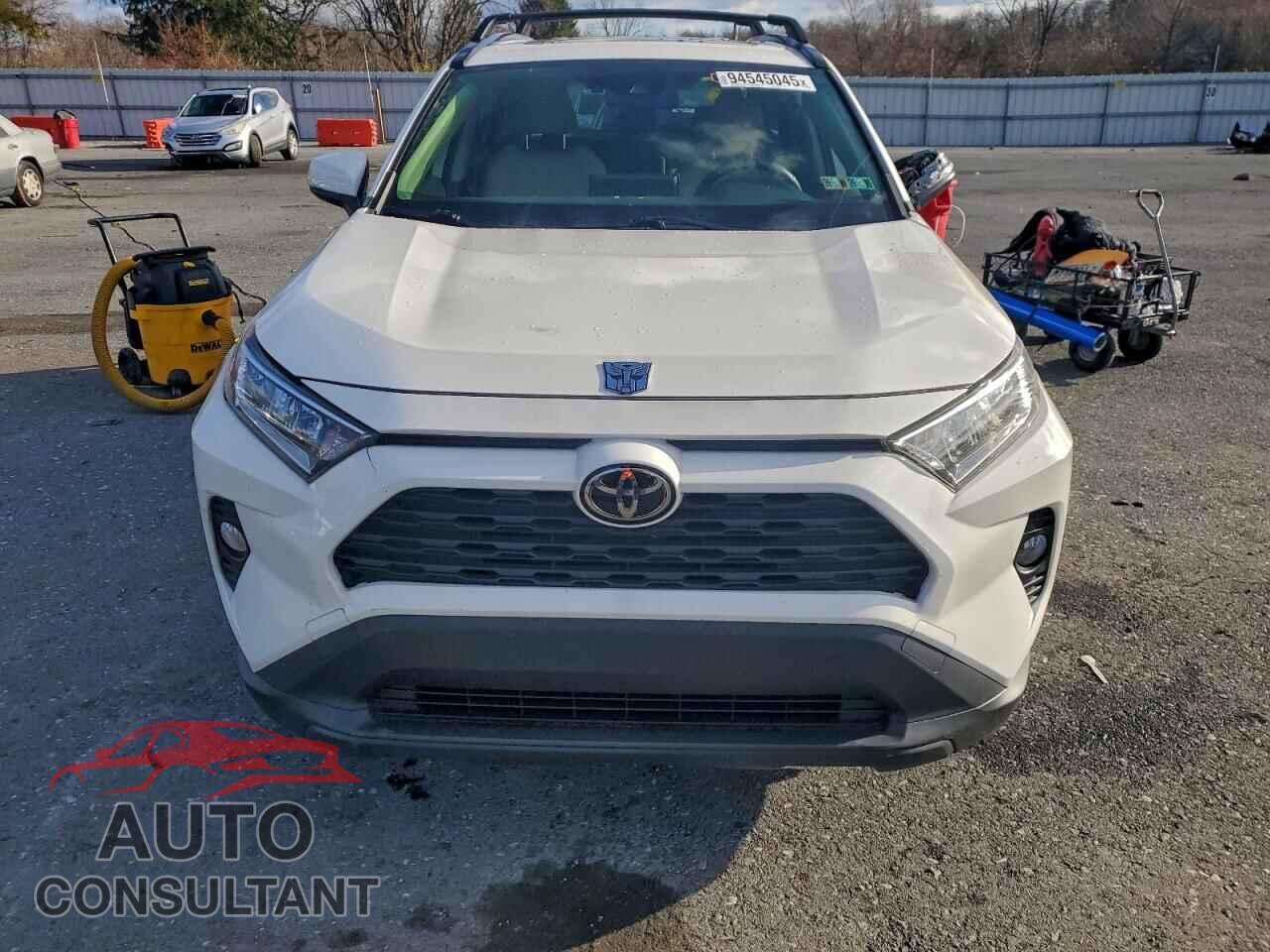 TOYOTA RAV4 2021 - JTMP1RFV8MD070170