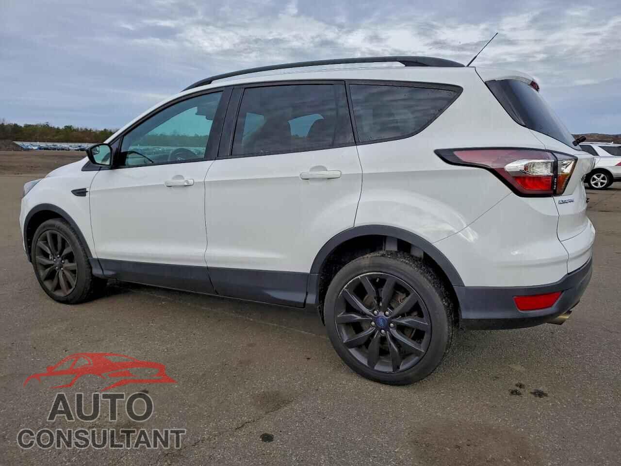 FORD ESCAPE 2017 - 1FMCU9GD9HUB84899