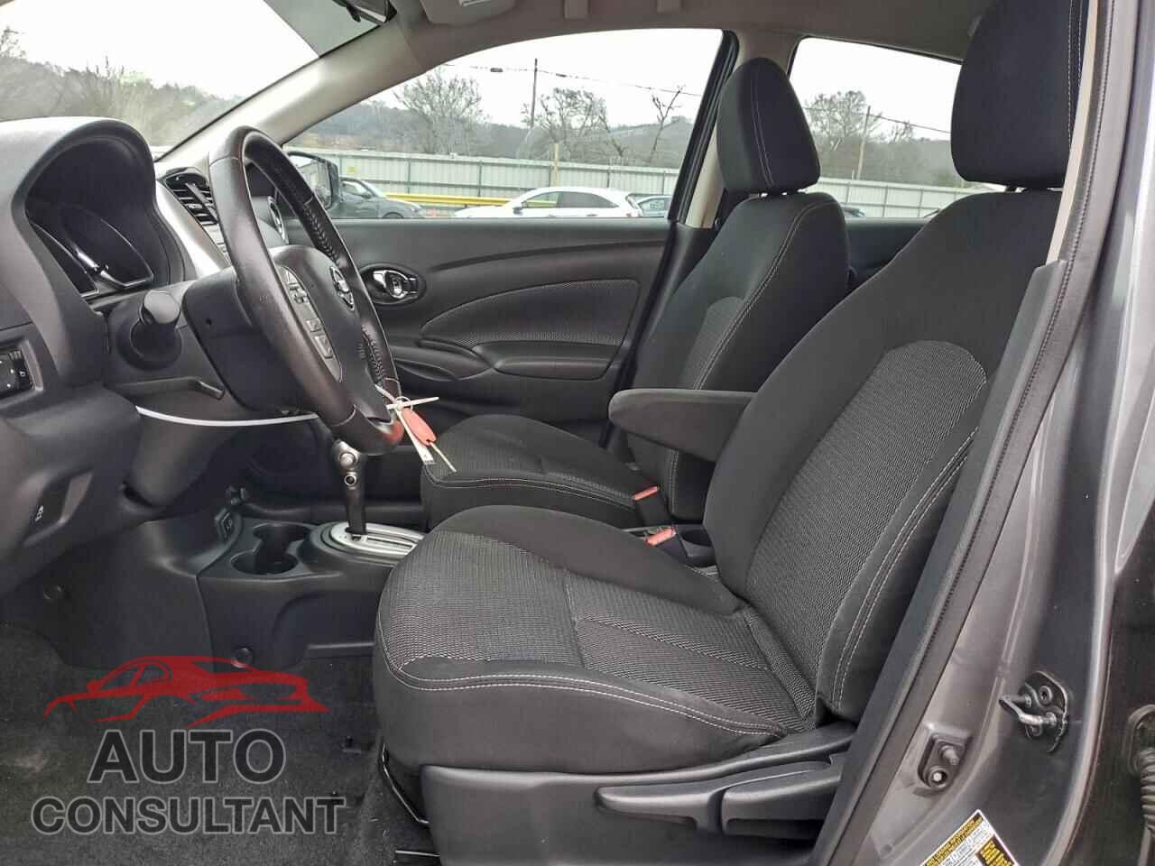 NISSAN VERSA 2017 - 3N1CN7AP3HL882365