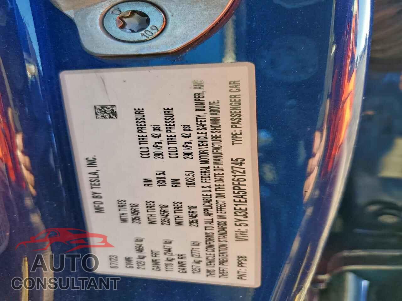 TESLA MODEL 3 2023 - 5YJ3E1EA5PF612745