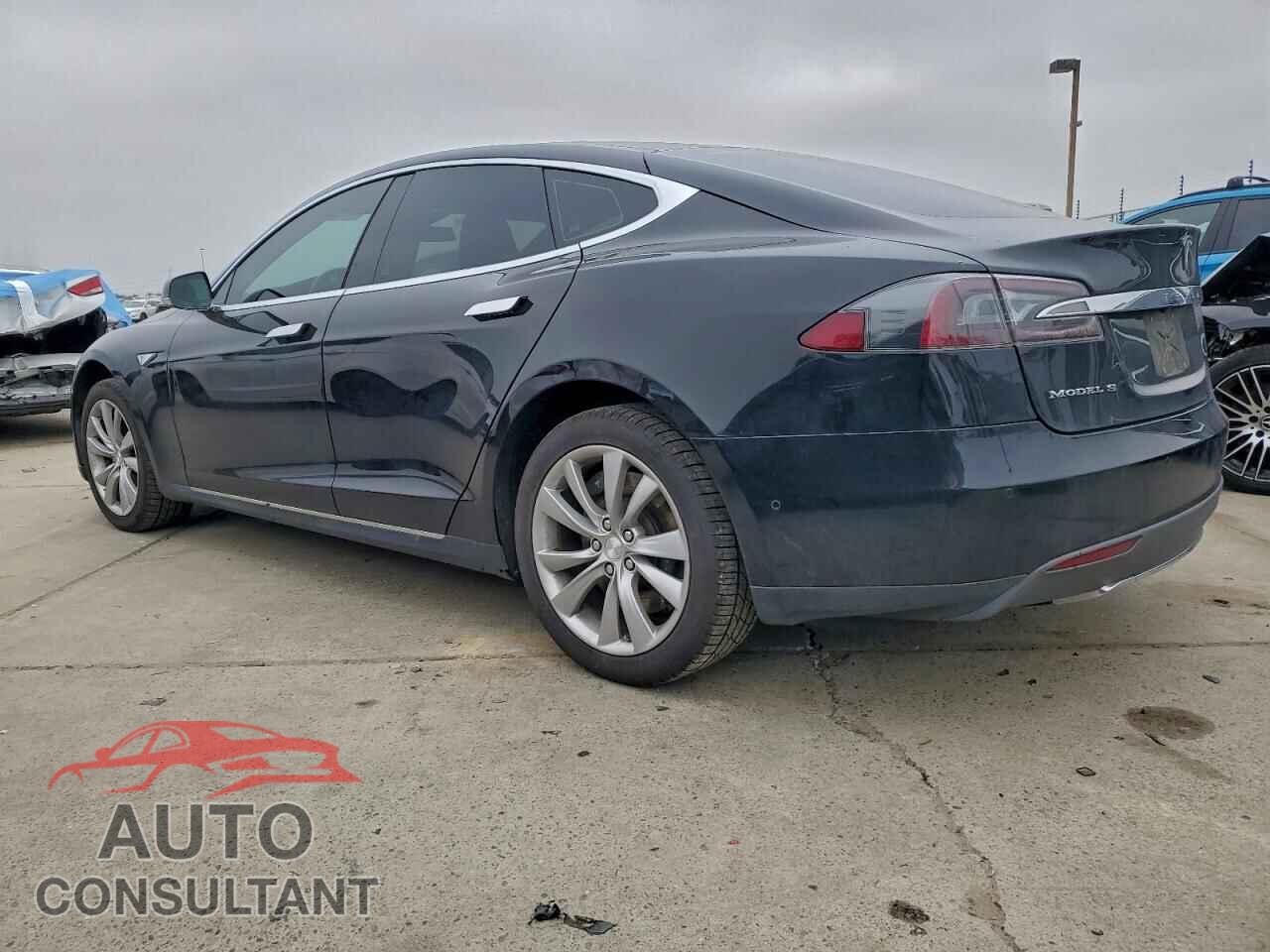 TESLA MODEL S 2015 - 5YJSA1H26FF082070