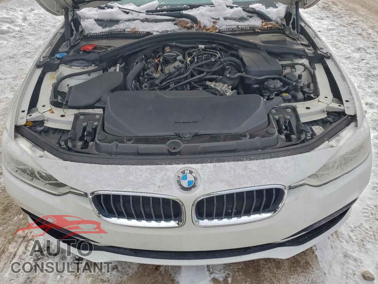 BMW 3 SERIES 2017 - WBA8B9C54HK884773