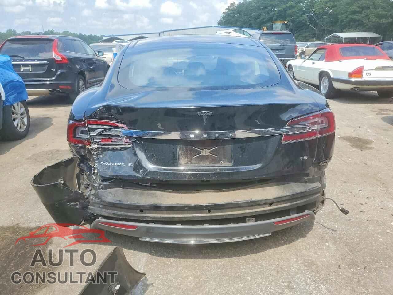 TESLA MODEL S 2015 - 5YJSA1H10FF080743