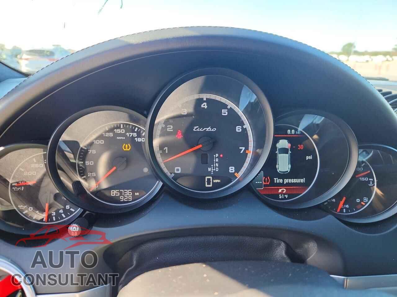 PORSCHE CAYENNE 2012 - WP1AC2A20CLA80179