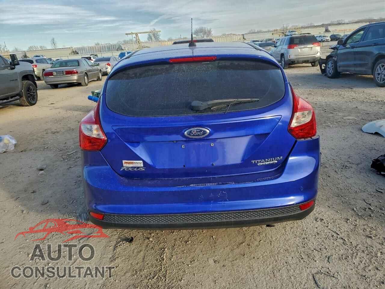 FORD FOCUS 2013 - 1FADP3N25DL371237