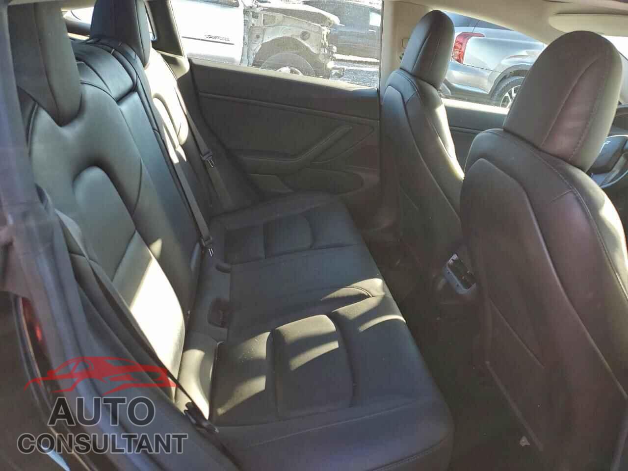 TESLA MODEL 3 2018 - 5YJ3E1EB3JF116441