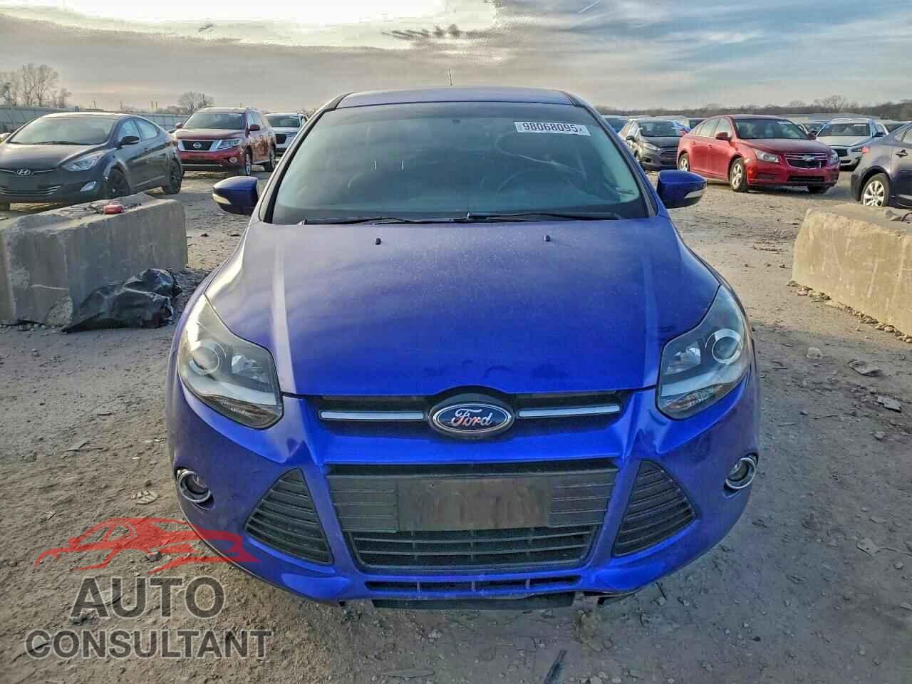 FORD FOCUS 2013 - 1FADP3N25DL371237