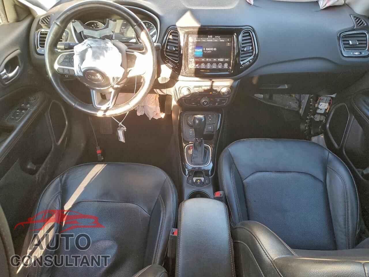 JEEP COMPASS 2021 - 3C4NJDCB9MT520603