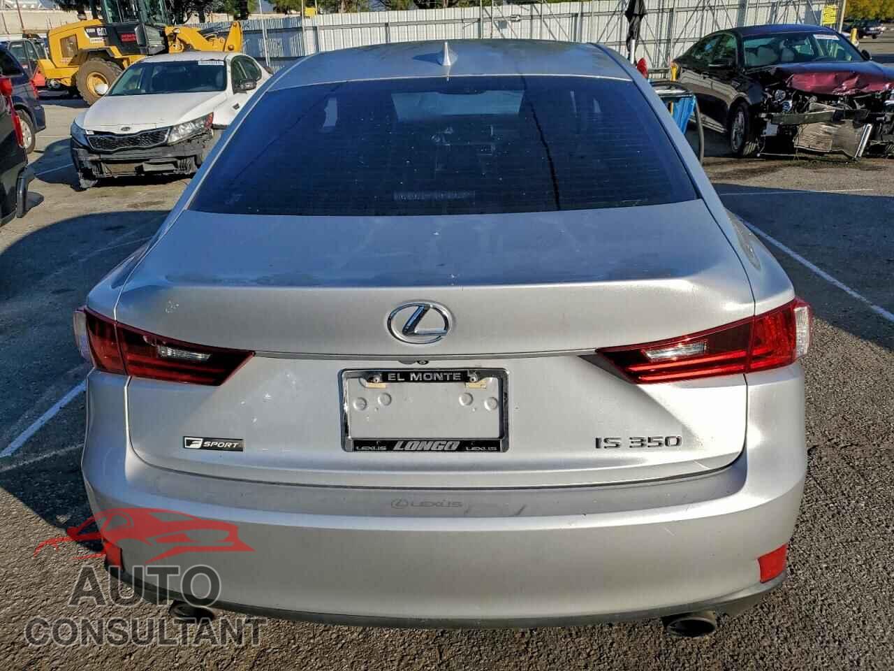 LEXUS IS 2015 - JTHBE1D28F5020177