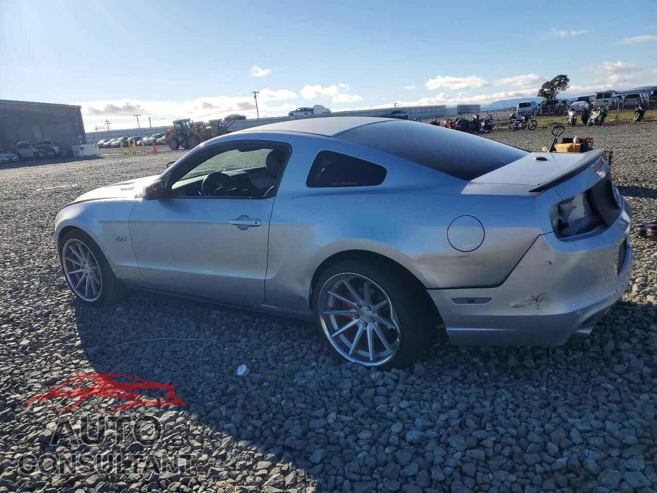 FORD MUSTANG 2014 - 1ZVBP8CF4E5259519
