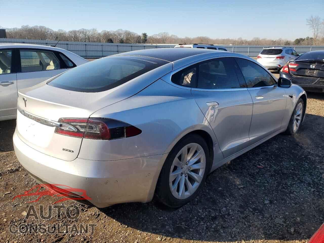 TESLA MODEL S 2017 - 5YJSA1E28HF231540