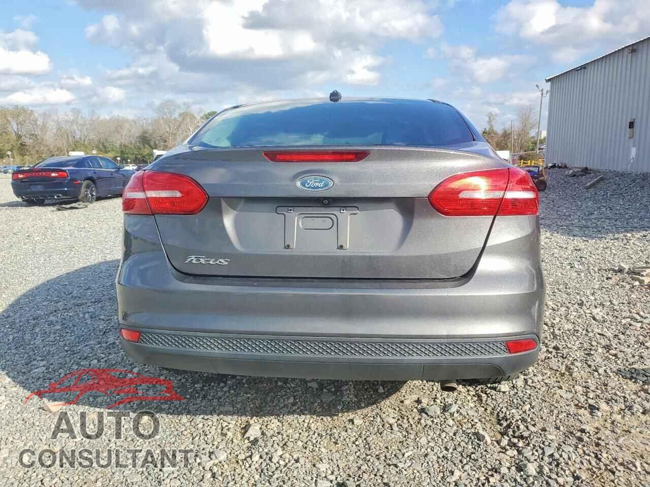 FORD FOCUS 2017 - 1FADP3E25HL308502
