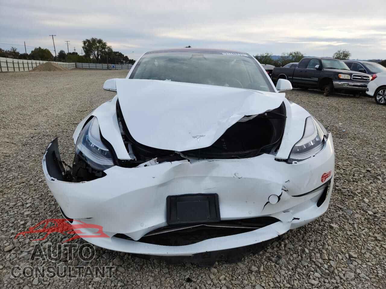 TESLA MODEL 3 2018 - 5YJ3E1EA8JF076039