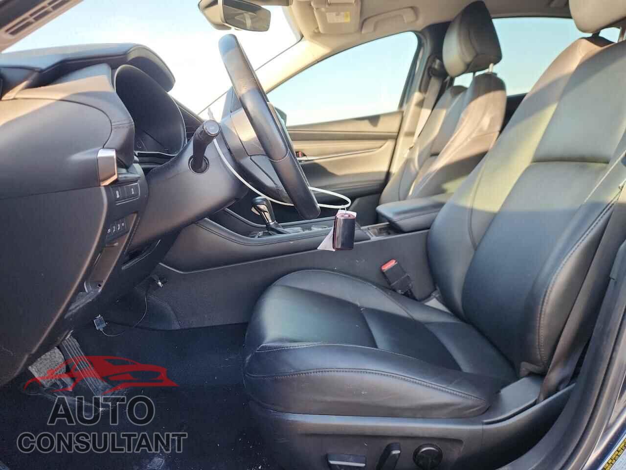 MAZDA 3 2021 - JM1BPACL7M1300697