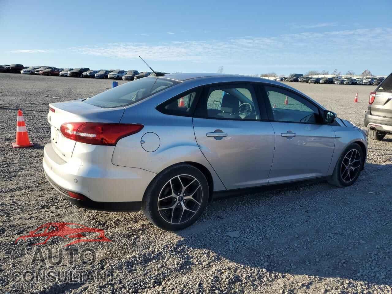 FORD FOCUS 2017 - 1FADP3H27HL202029