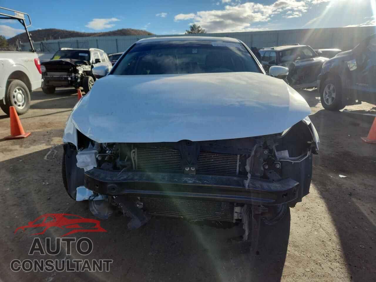 VOLKSWAGEN JETTA 2017 - 3VWDB7AJ8HM320085
