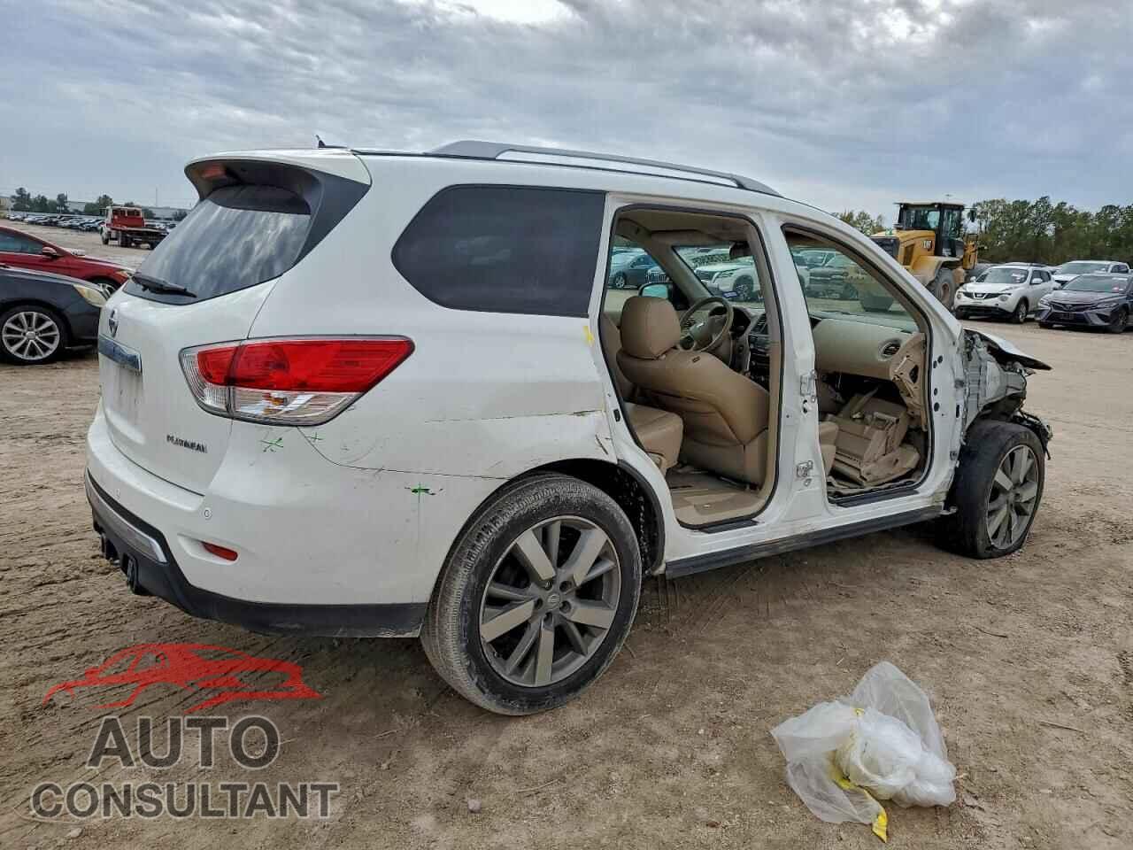 NISSAN PATHFINDER 2013 - 5N1AR2MN7DC652674