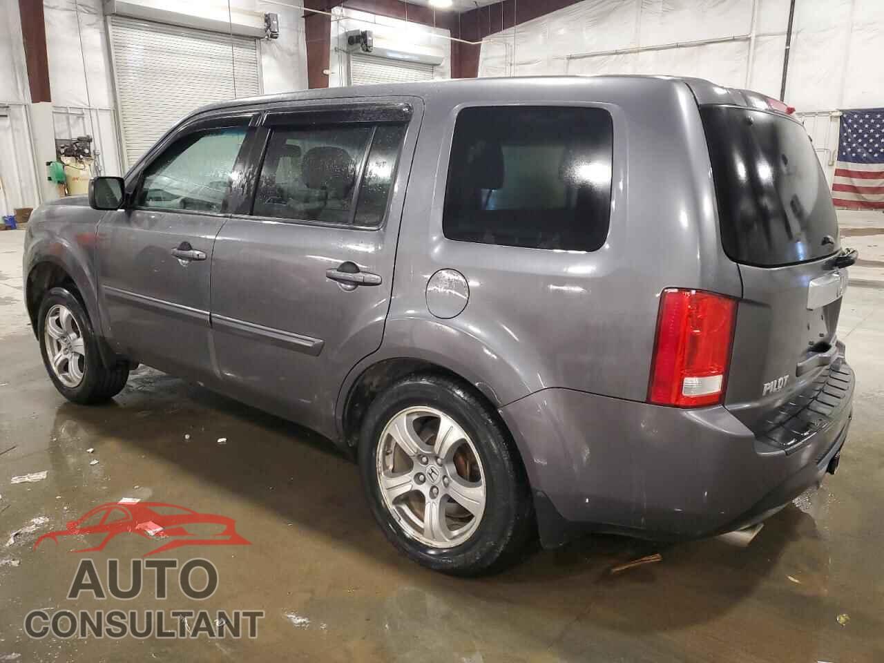 HONDA PILOT 2015 - 5FNYF4H52FB064589
