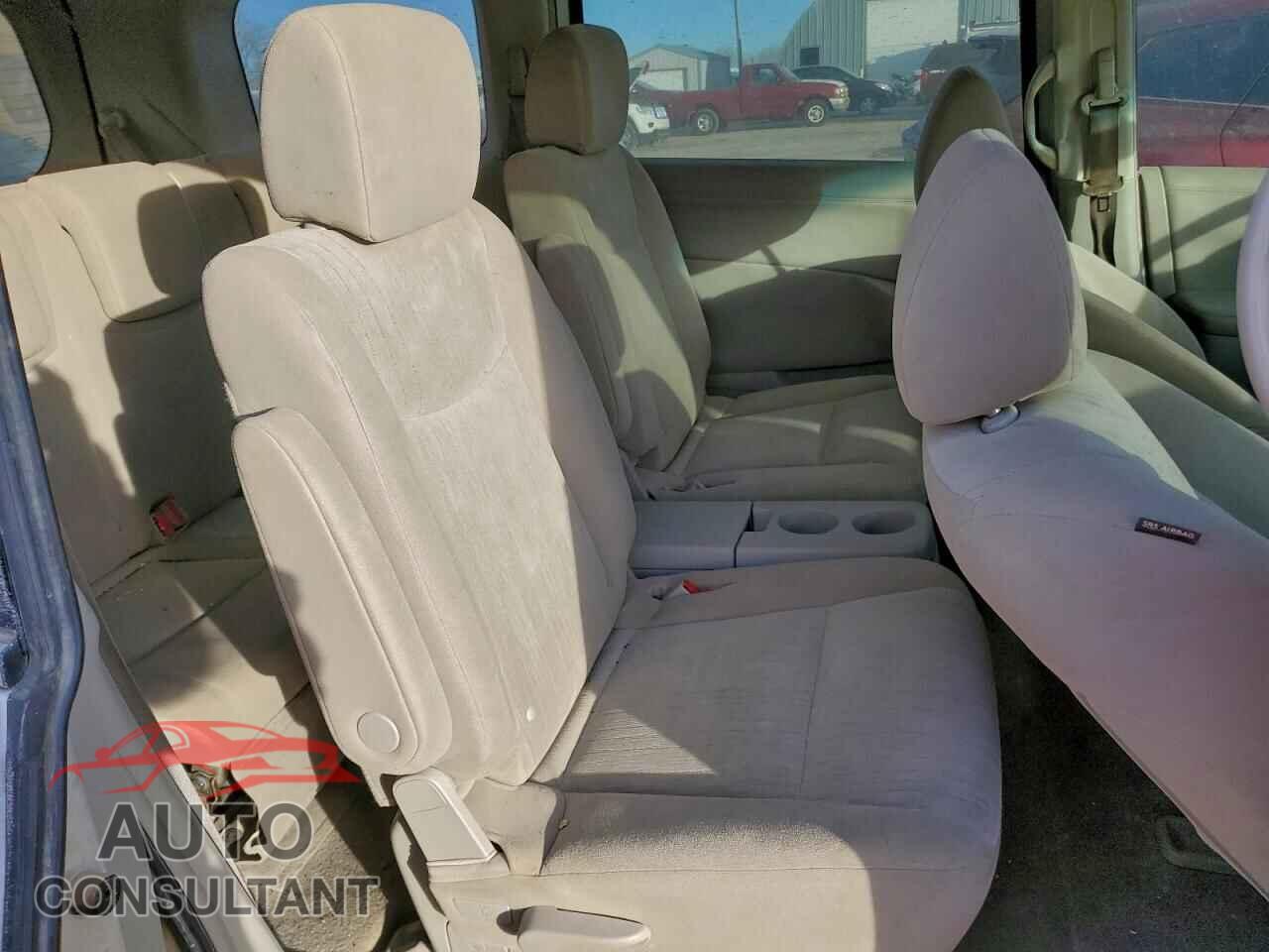 NISSAN QUEST 2015 - JN8AE2KP2F9127952