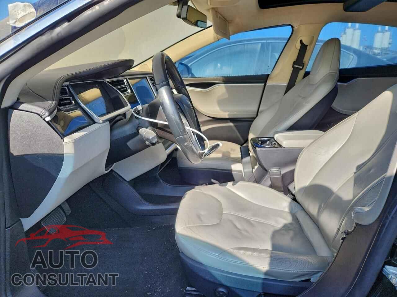 TESLA MODEL S 2013 - 5YJSA1DG8DFP03663
