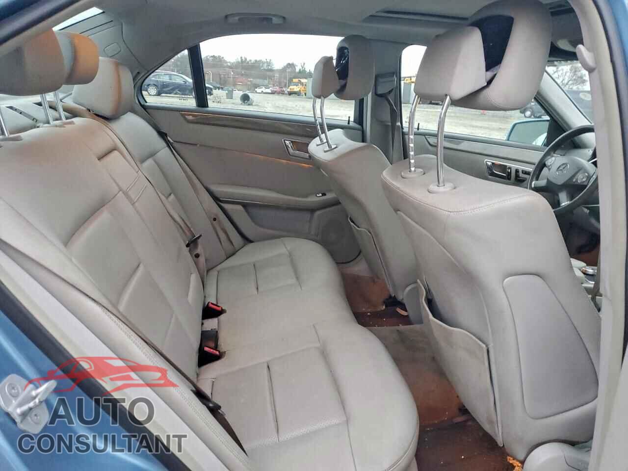 MERCEDES-BENZ E-CLASS 2010 - WDDHF8HB3AA225844