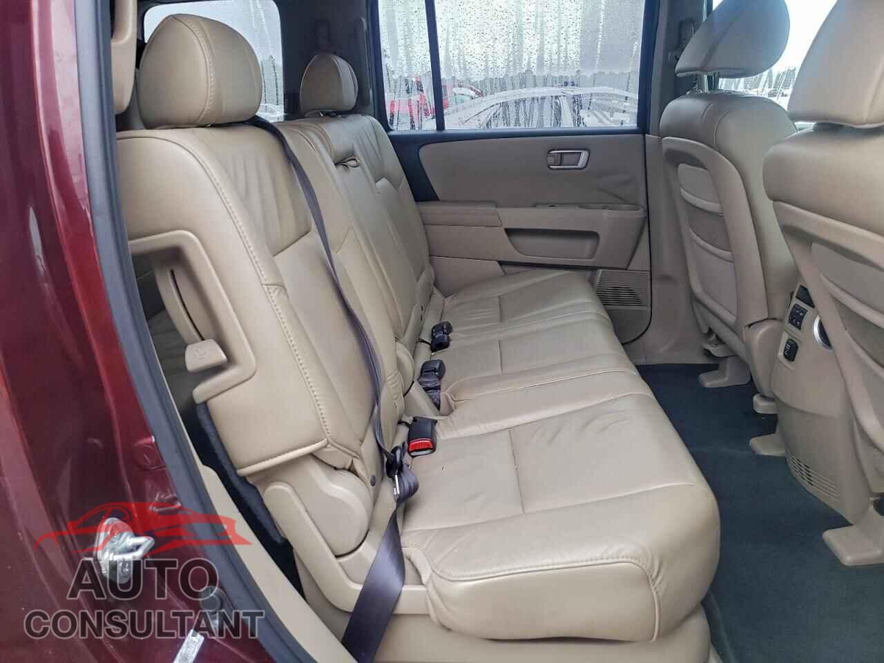 HONDA PILOT 2011 - 5FNYF4H55BB017115