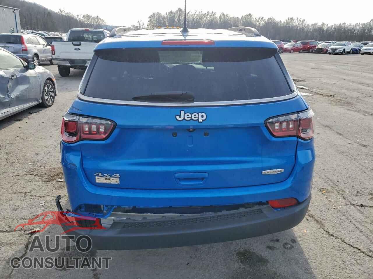 JEEP COMPASS 2018 - 3C4NJDBB0JT112097