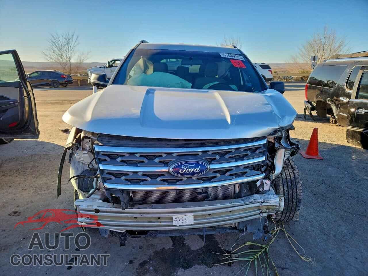 FORD EXPLORER 2018 - 1FM5K8B87JGB31092