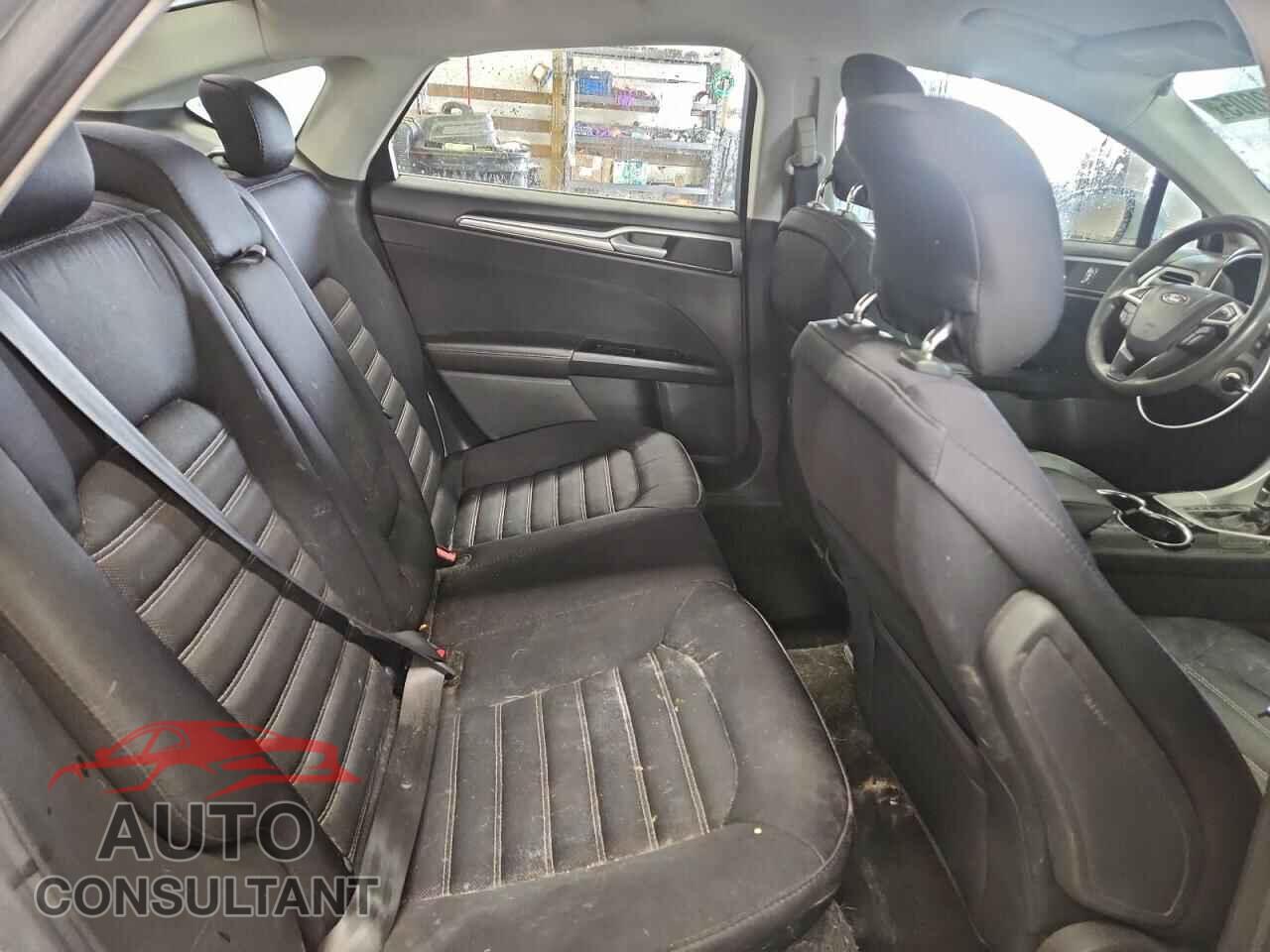 FORD FUSION 2015 - 1FA6P0H75F5110132