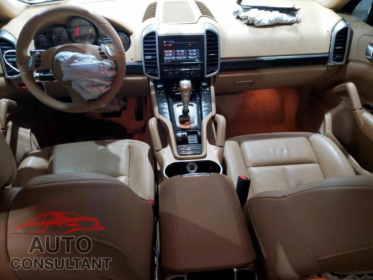 PORSCHE CAYENNE 2012 - WP1AA2A27CLA00916