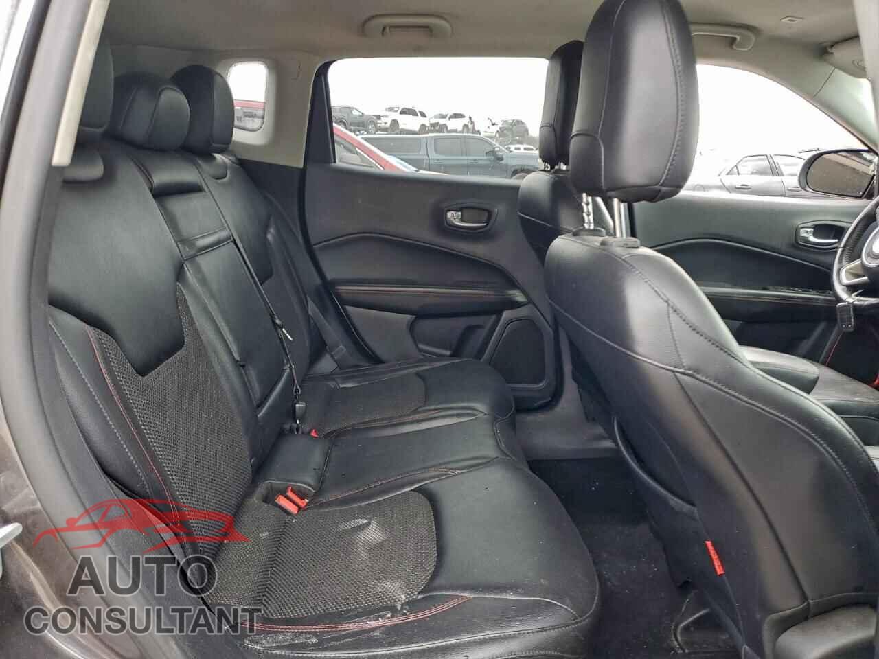 JEEP COMPASS 2017 - 3C4NJDDB5HT674813
