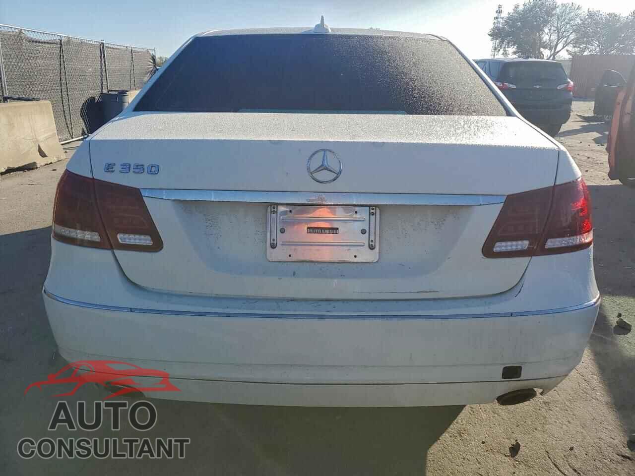 MERCEDES-BENZ E-CLASS 2011 - WDDHF5GB1BA274767