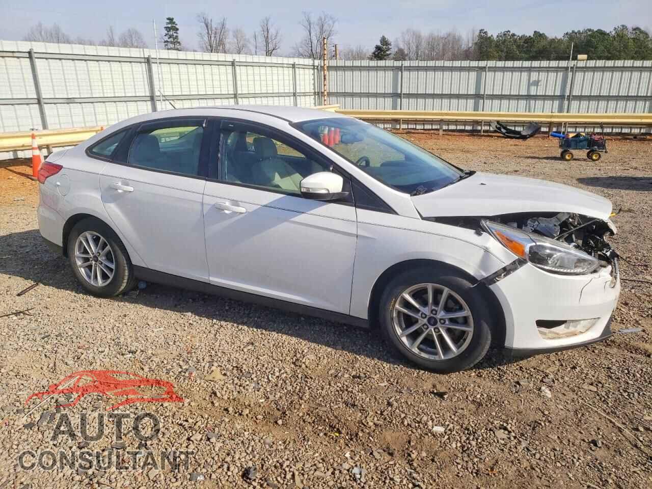 FORD FOCUS 2015 - 1FADP3F24FL214817