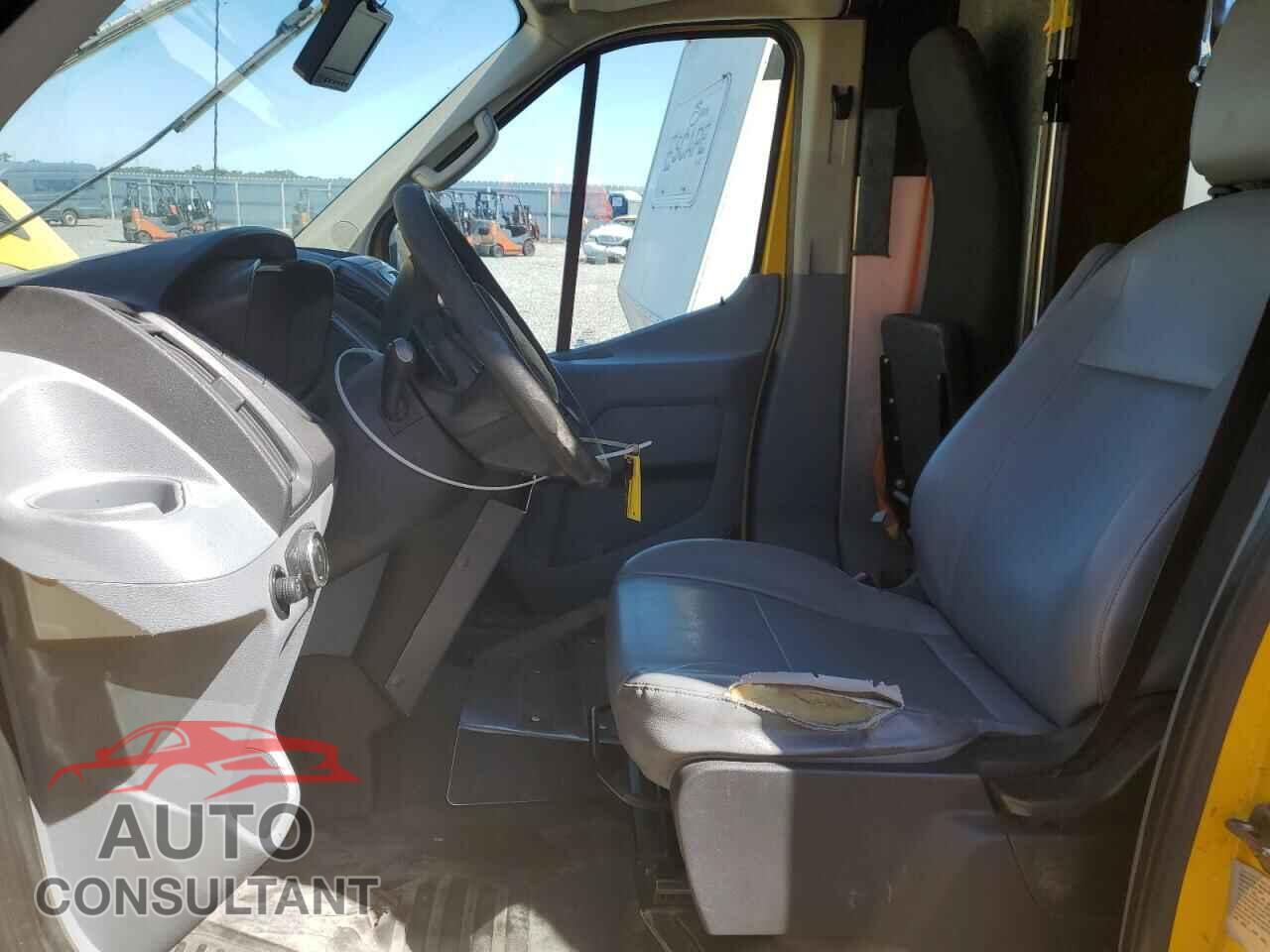 FORD TRANSIT 2015 - 1FTCR3XM4FKA30029