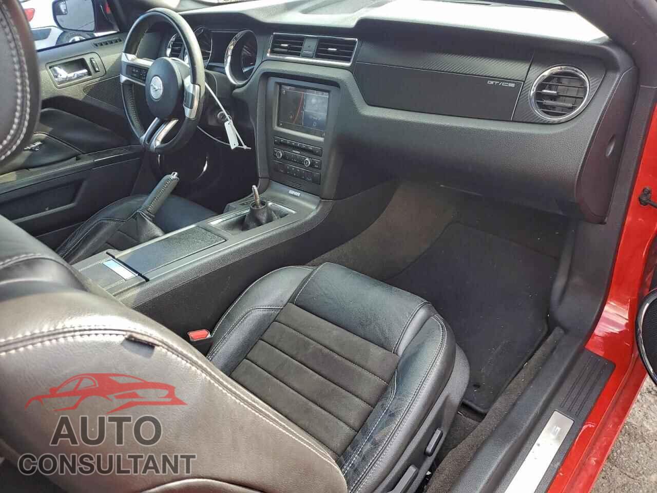 FORD MUSTANG 2014 - 1ZVBP8CF4E5247614