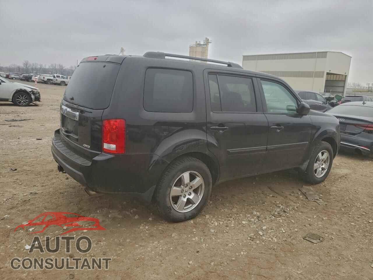 HONDA PILOT 2011 - 5FNYF4H64BB038367