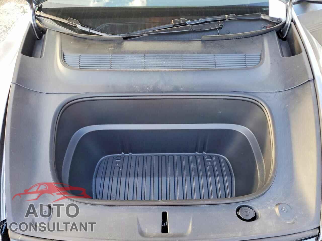 TESLA MODEL Y 2026 - 7SAYGDEE2TF438098