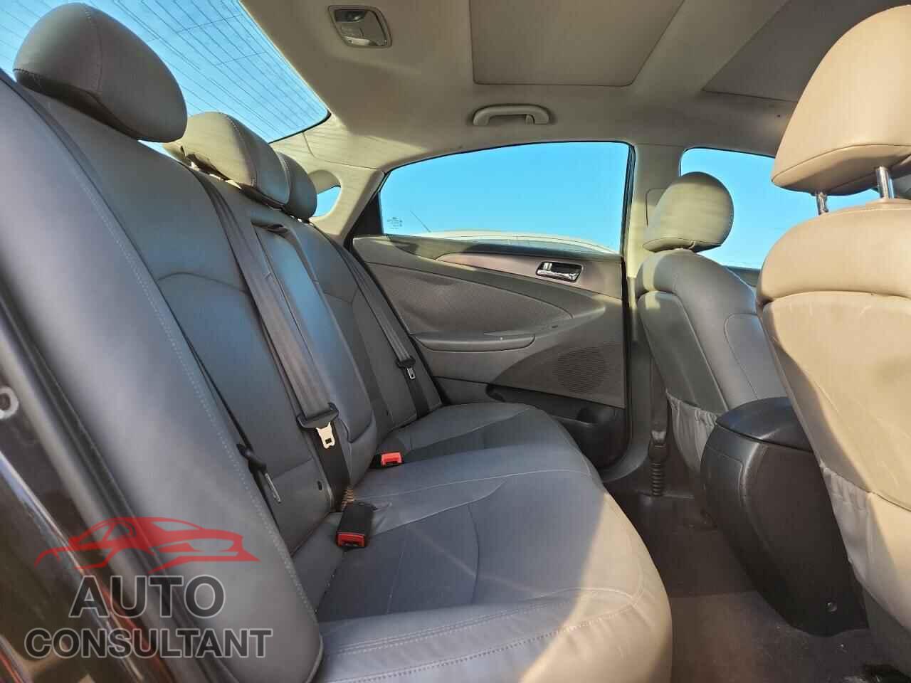HYUNDAI SONATA 2014 - KMHEC4A45EA110576