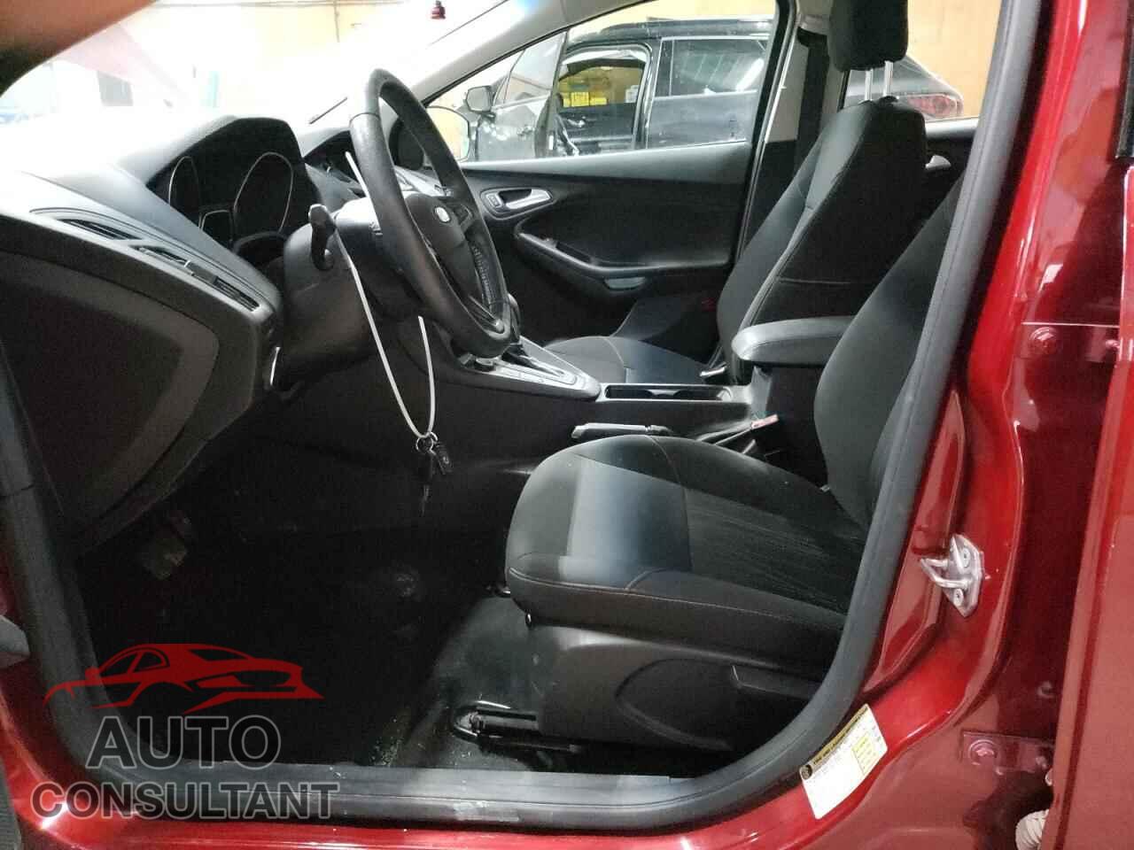 FORD FOCUS 2017 - 1FADP3F24HL253765
