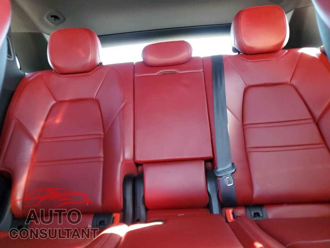 PORSCHE CAYENNE 2019 - WP1AE2AY0KDA51935