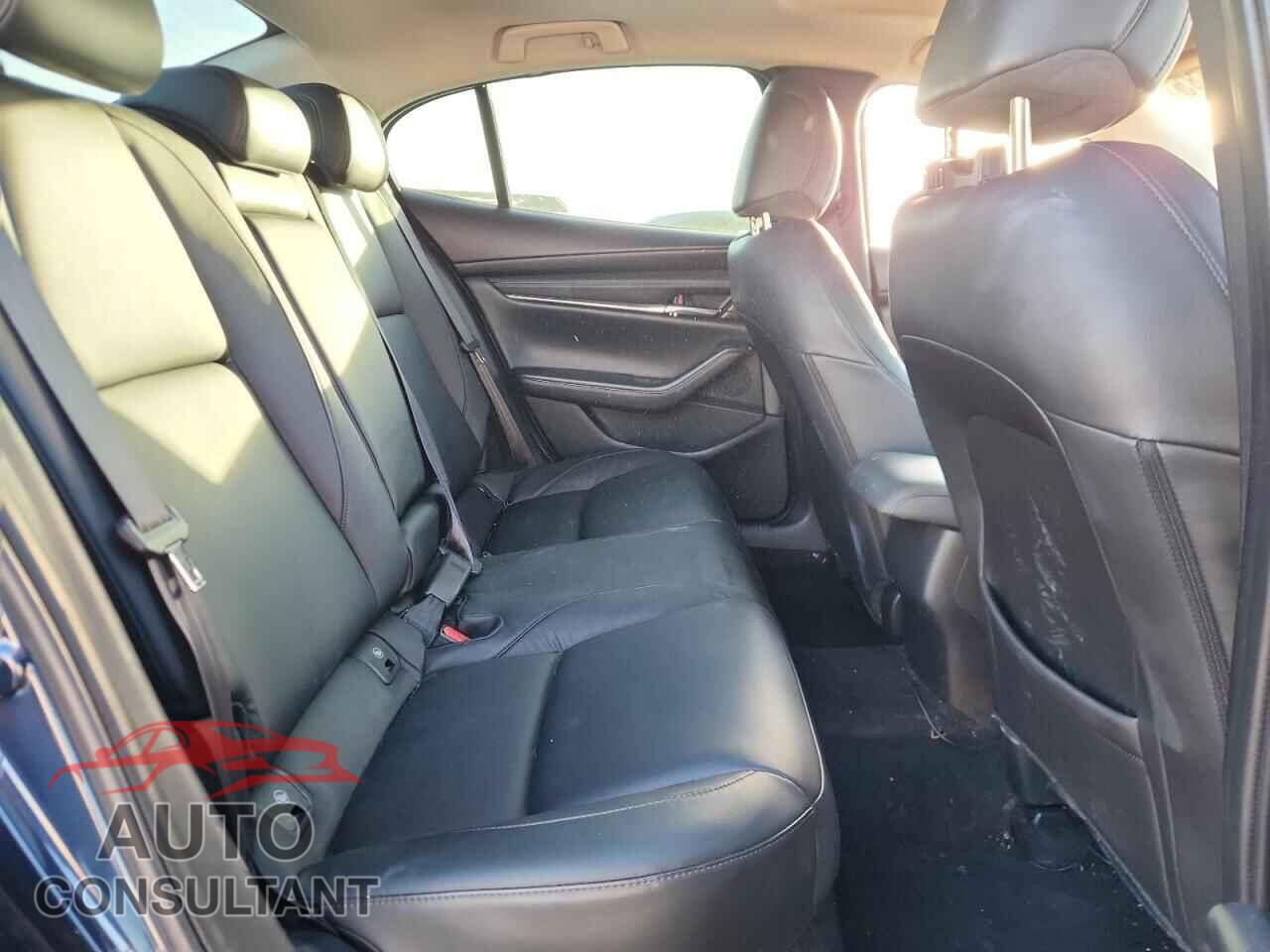 MAZDA 3 2021 - JM1BPACL7M1300697