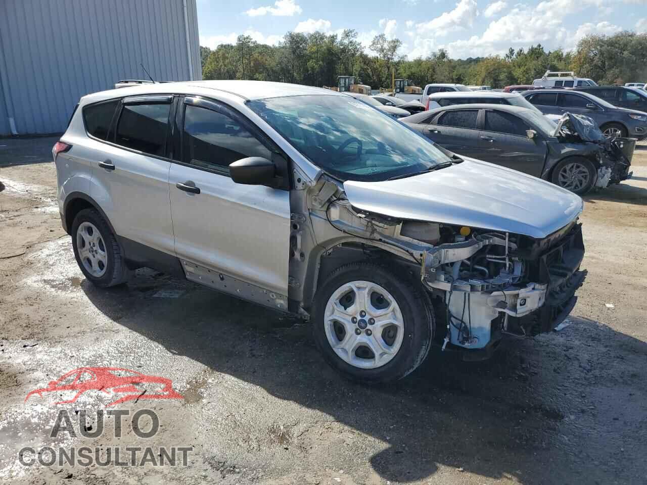 FORD ESCAPE 2017 - 1FMCU0F76HUB37126
